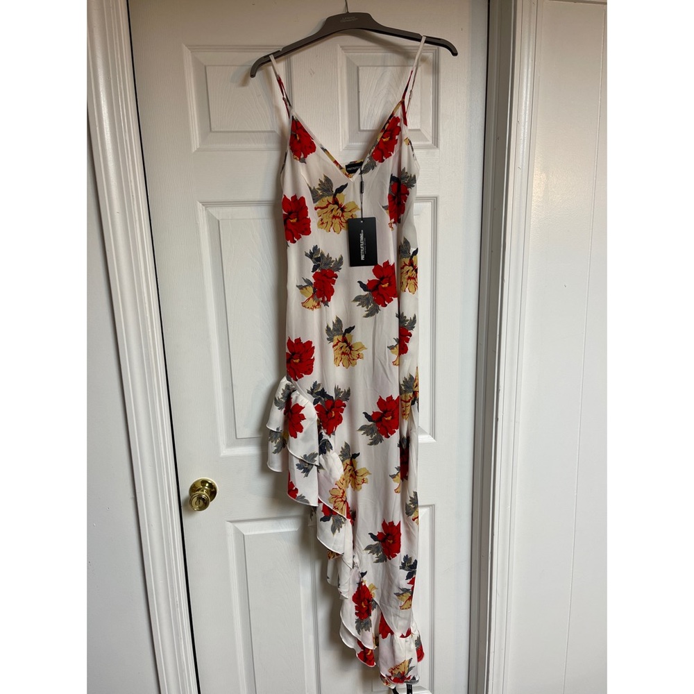 Brand new with tag white floral side ruffle dress